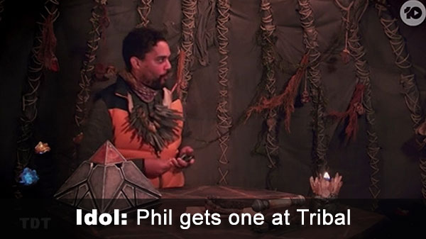 Phil gets idol at Tribal