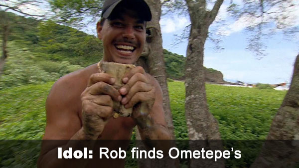 Rob finds idol