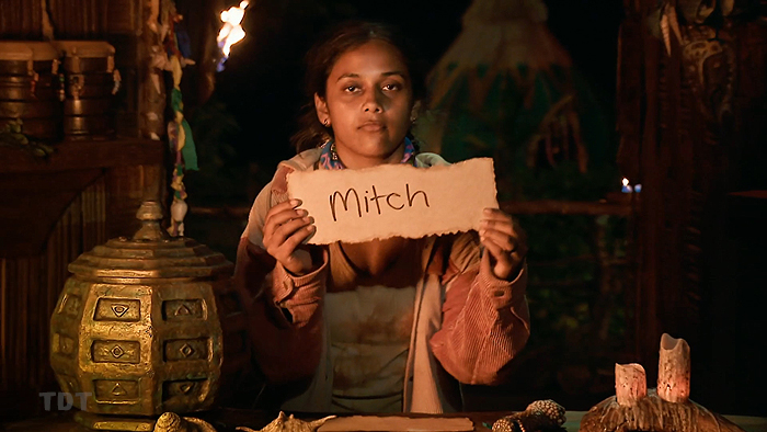 Kamilla votes Mitch