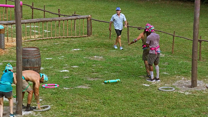 Ozzy and Q headed away from their ring