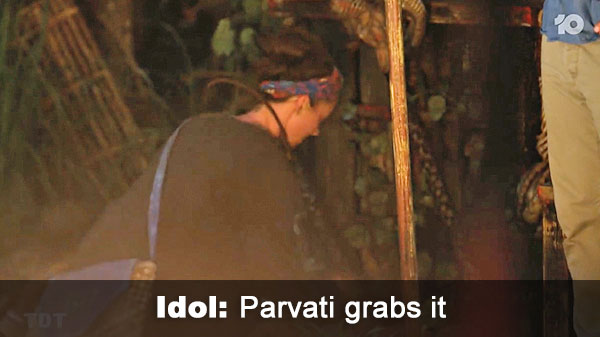 Parvati grabs idol